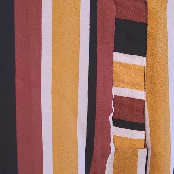 Halogen Notched Neck Blouse (sz M, blk/rust/ylw) - Picture 3 of 5